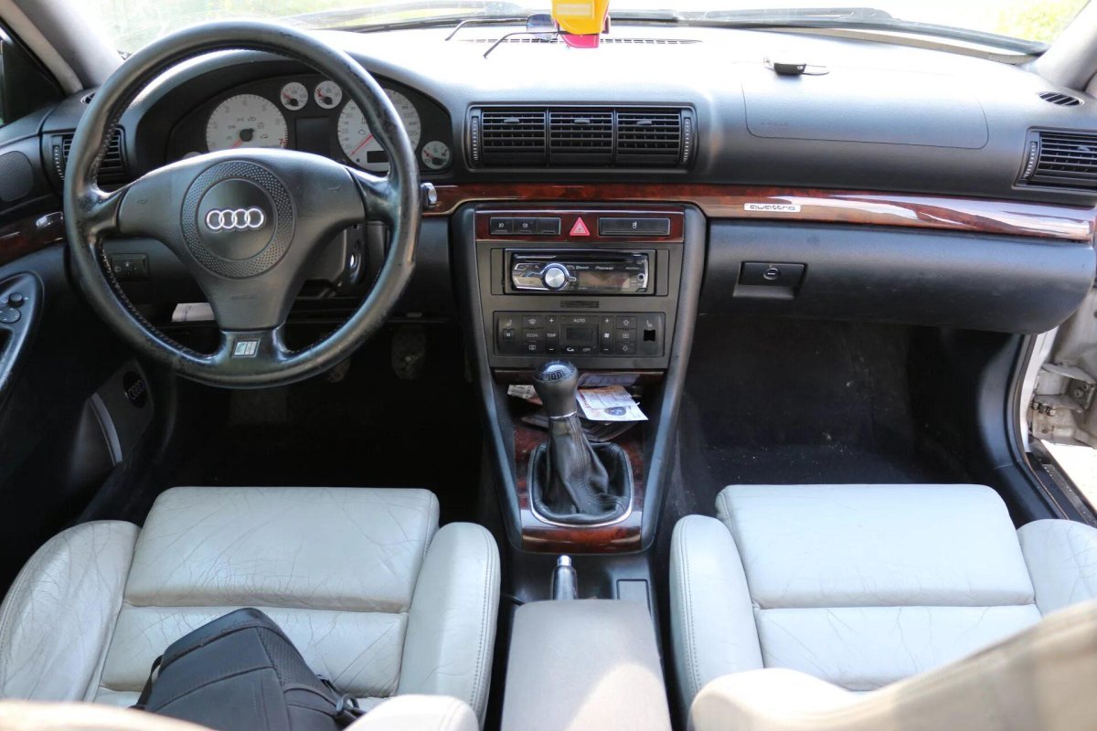 Ауди а4 2000 года салон