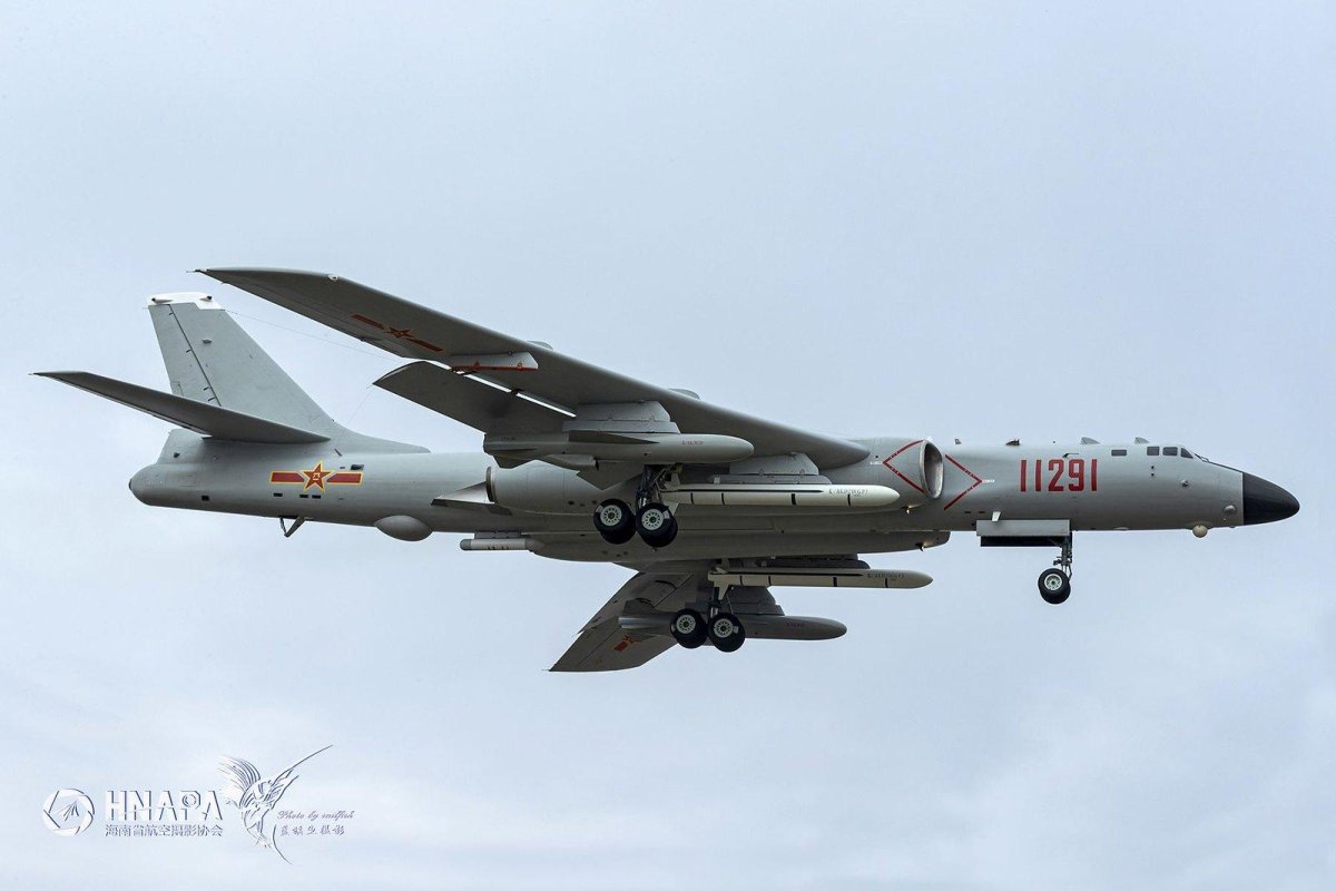 Хун 6к бомбардировщик