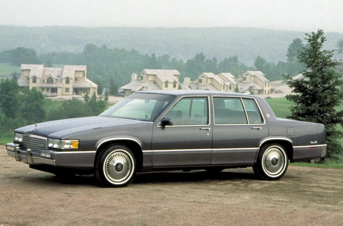 Кадиллак седан Девиль 1985
