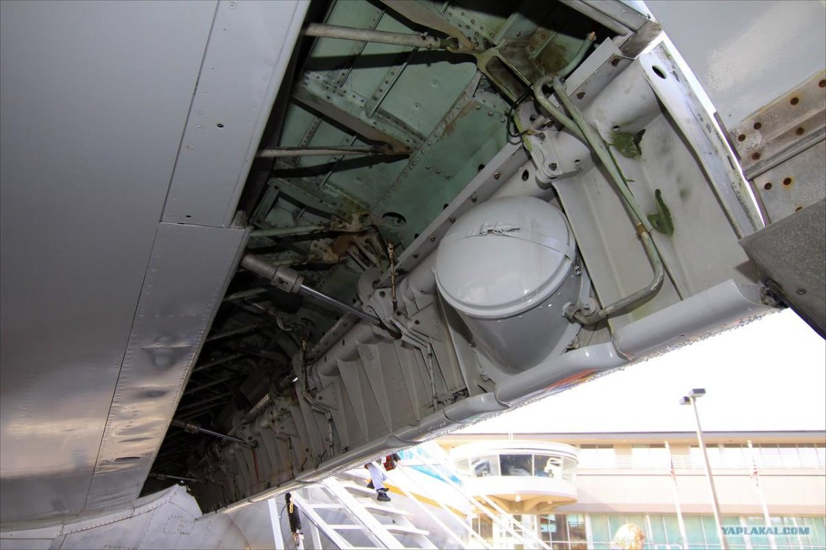 Боинг 777 предкрылок Крюгера