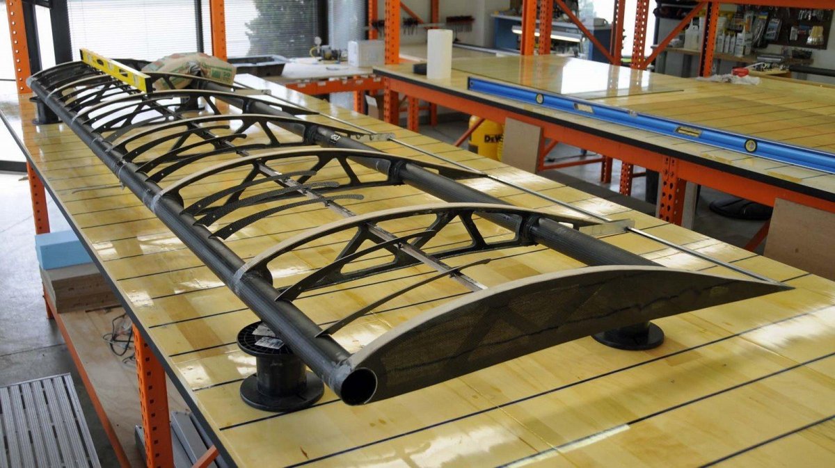 Стрингер шпангоут нервюра