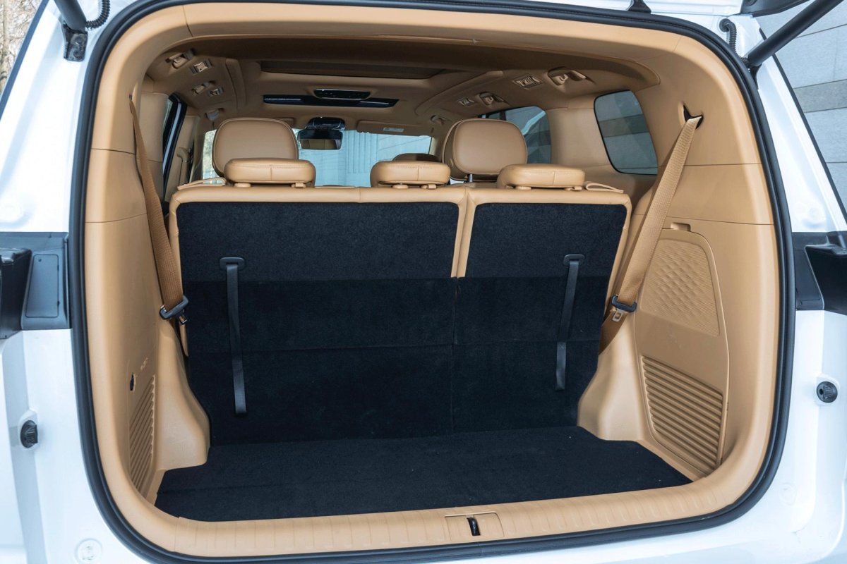 Voyah Dream багажник