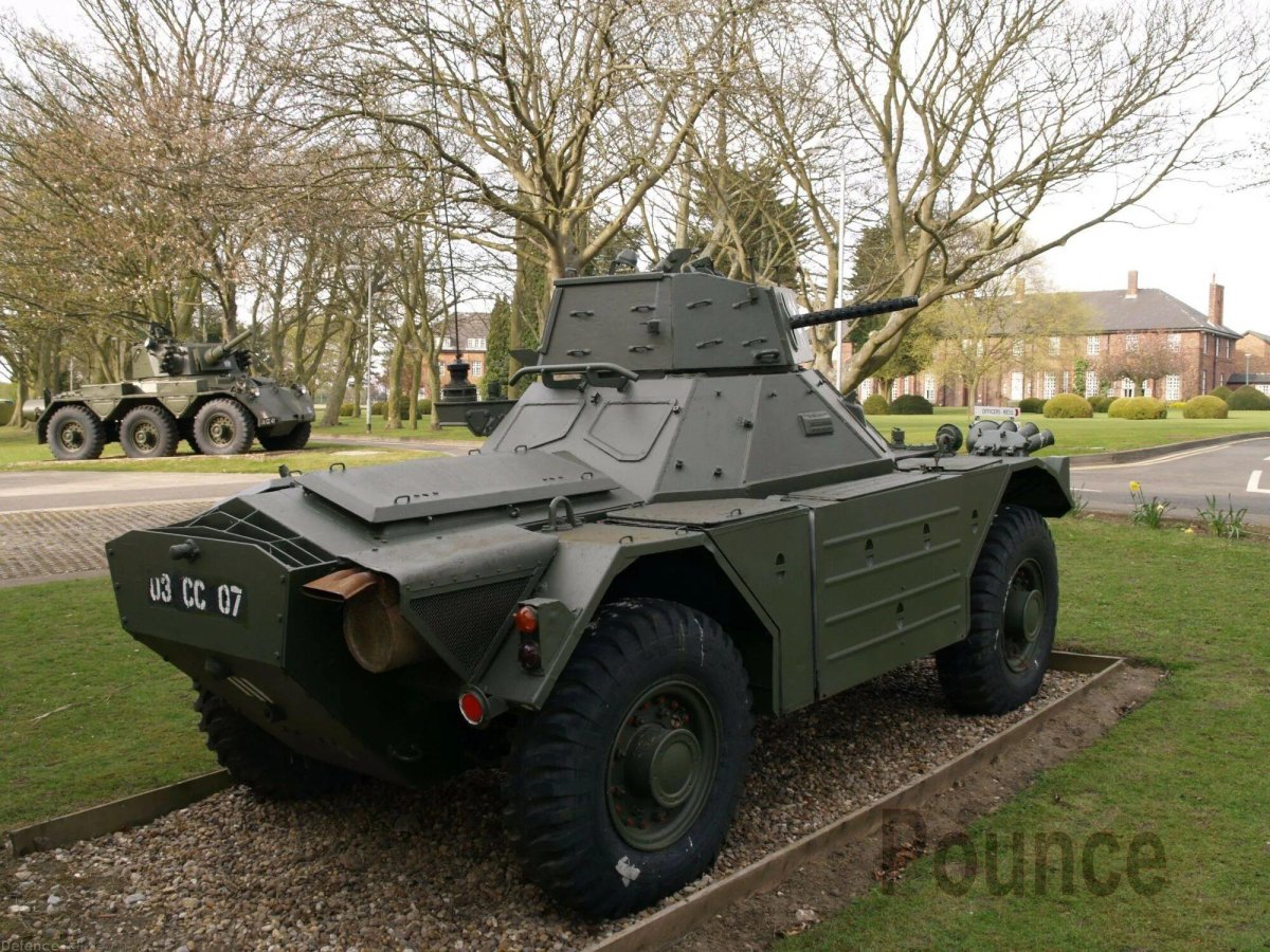 Alvis FV 601 «Saladin»