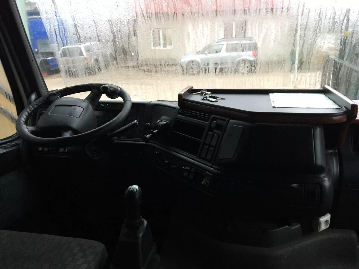 Volvo FH 2015 салон