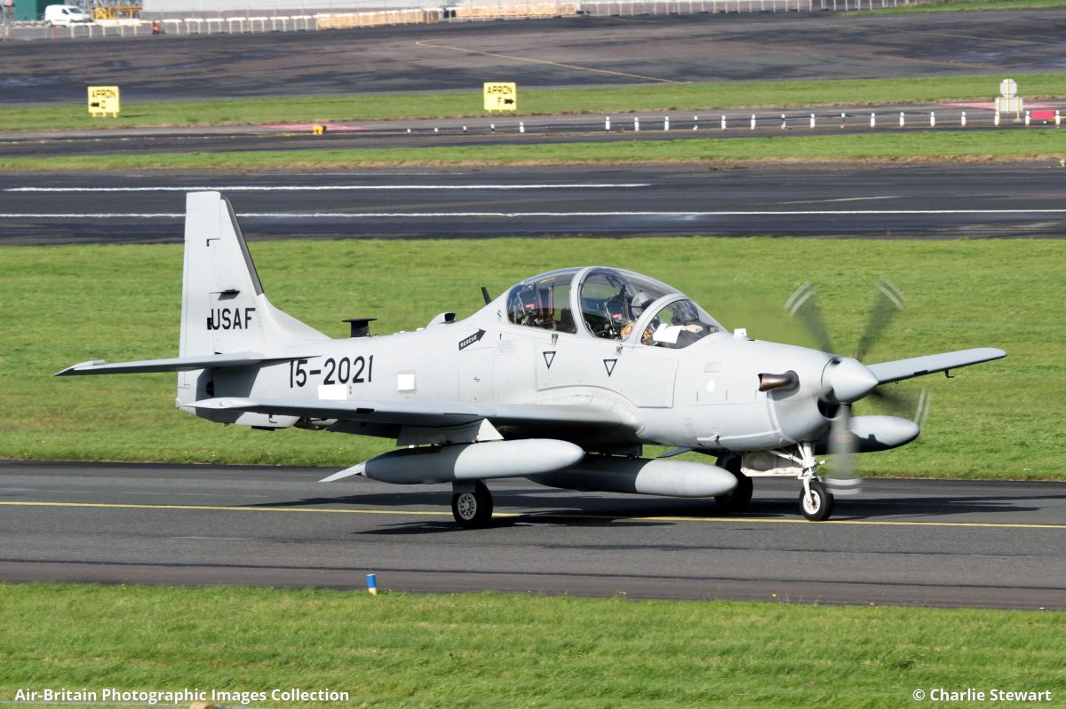 Embraer EMB 314 super Tucano самолет