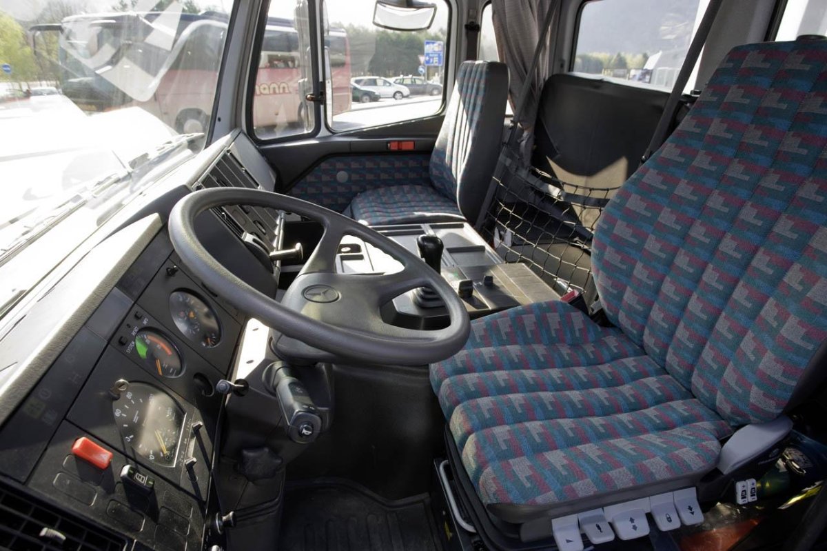 Кабина Мерседес sk 1838