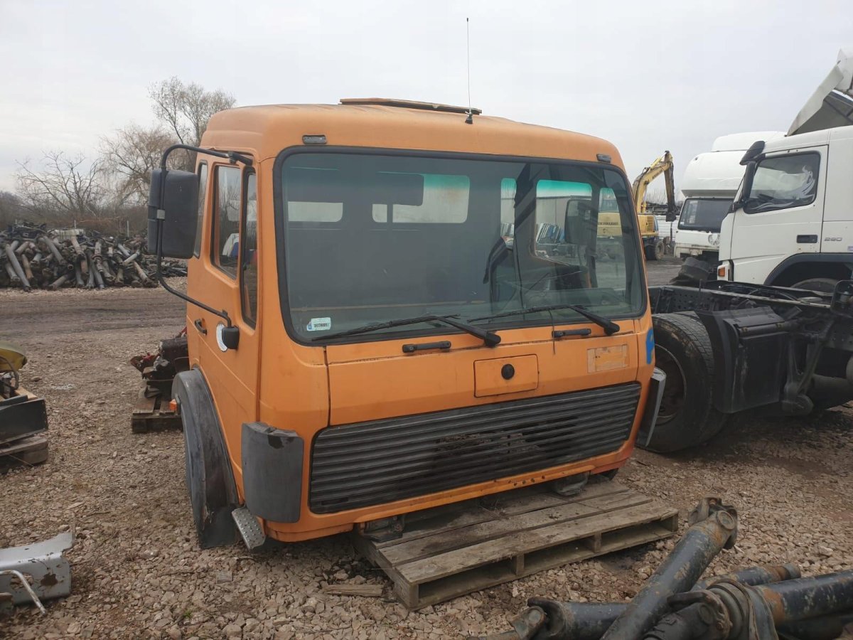 Кабина Мерседес sk 2650