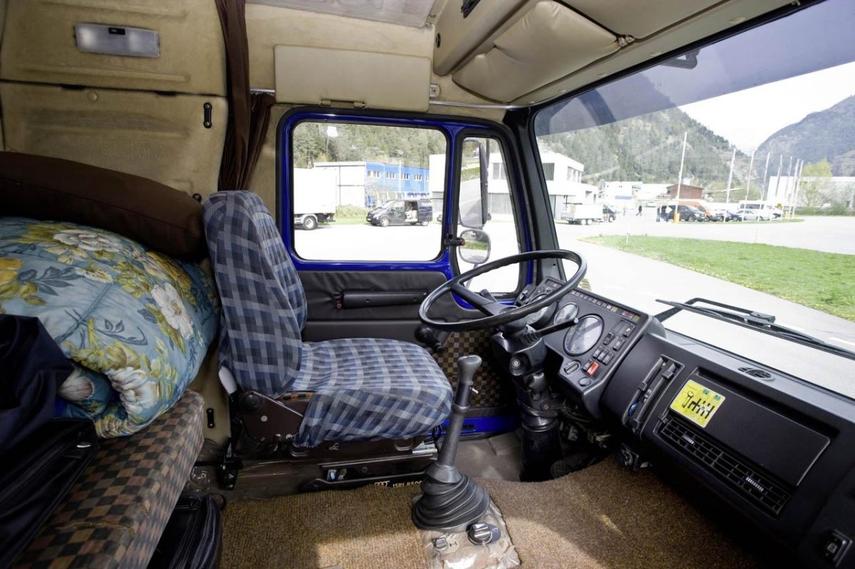 Кабина Мерседес sk 1838