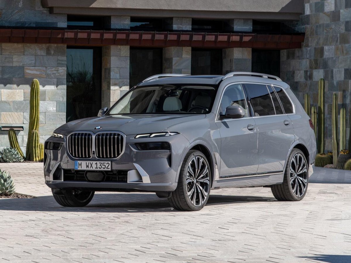 BMW x7 2022 Рестайлинг