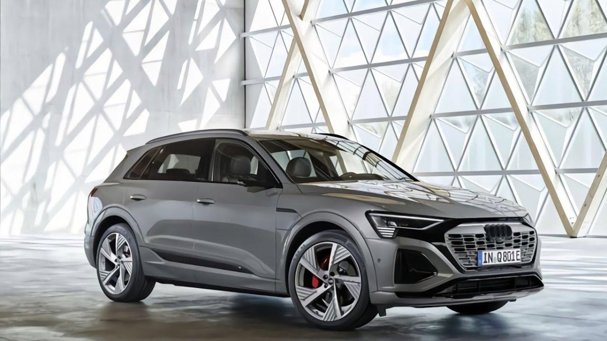 Audi q8 Etron