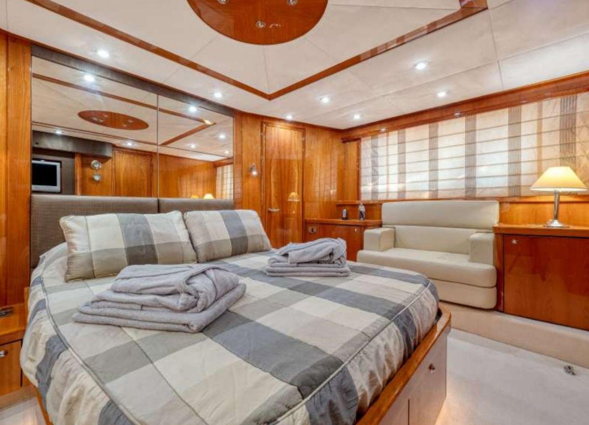 Sunseeker 130 Sport Yacht