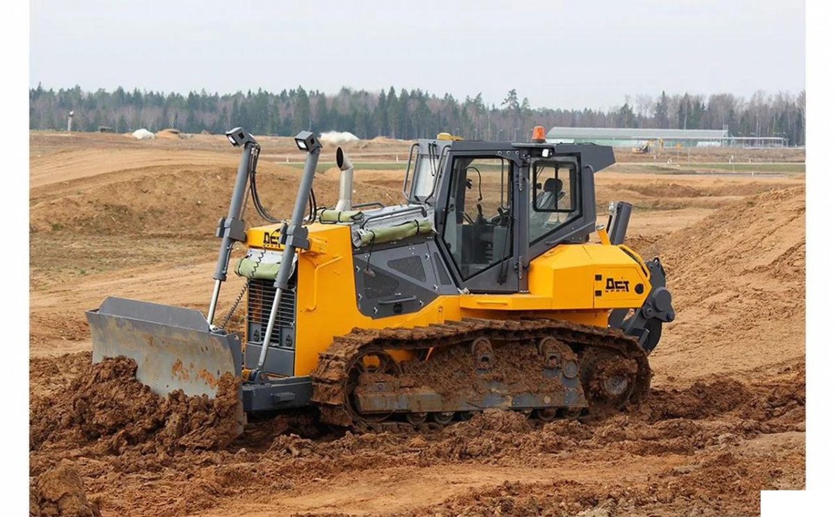 Бульдозер ДСТ-Урал d10