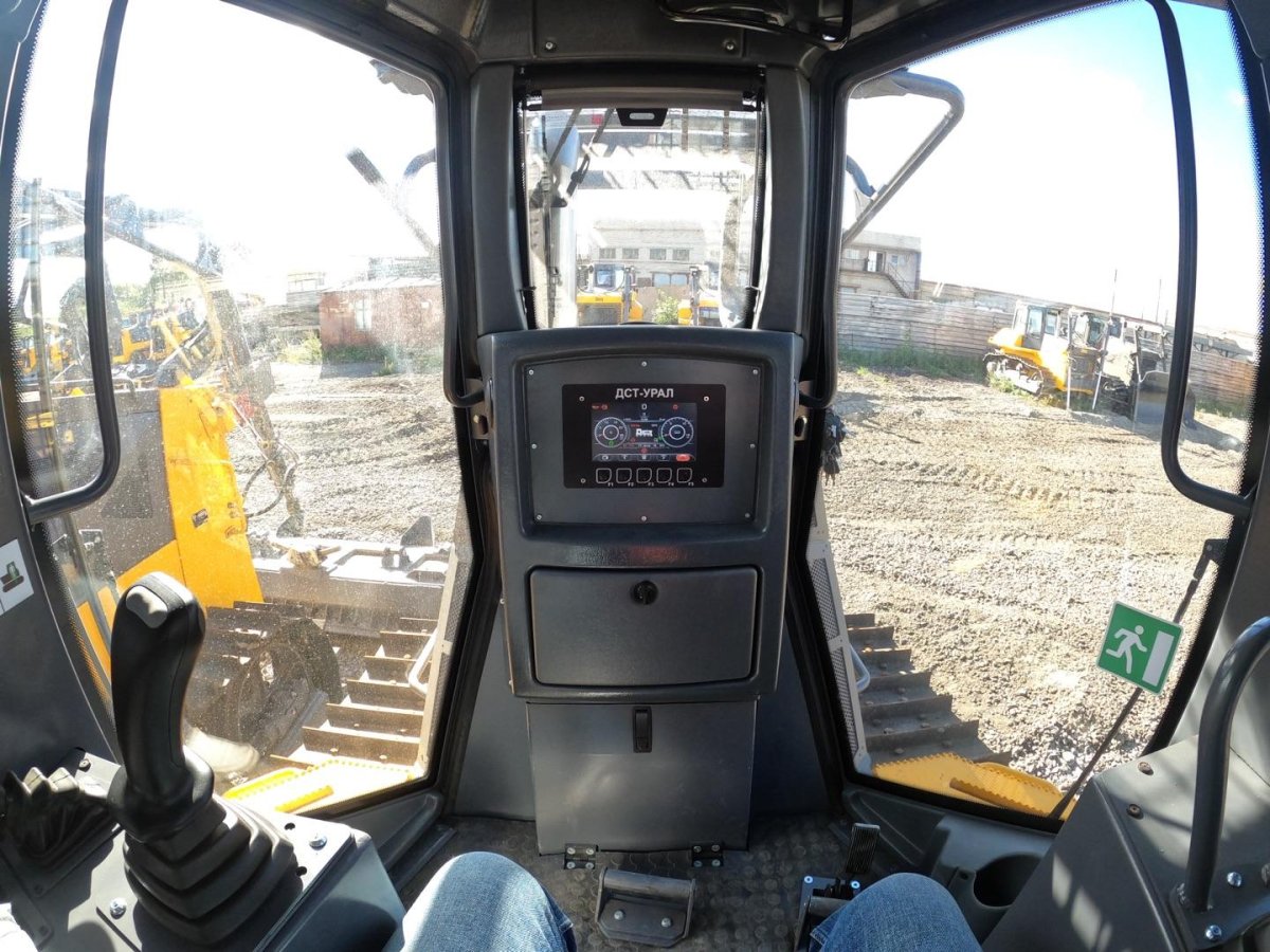 ДСТ Урал Бульдозеры d9