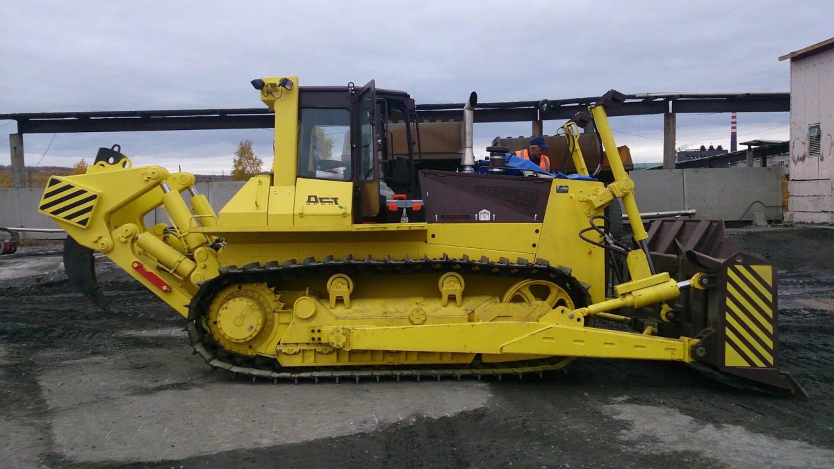 ДСТ Урал д10