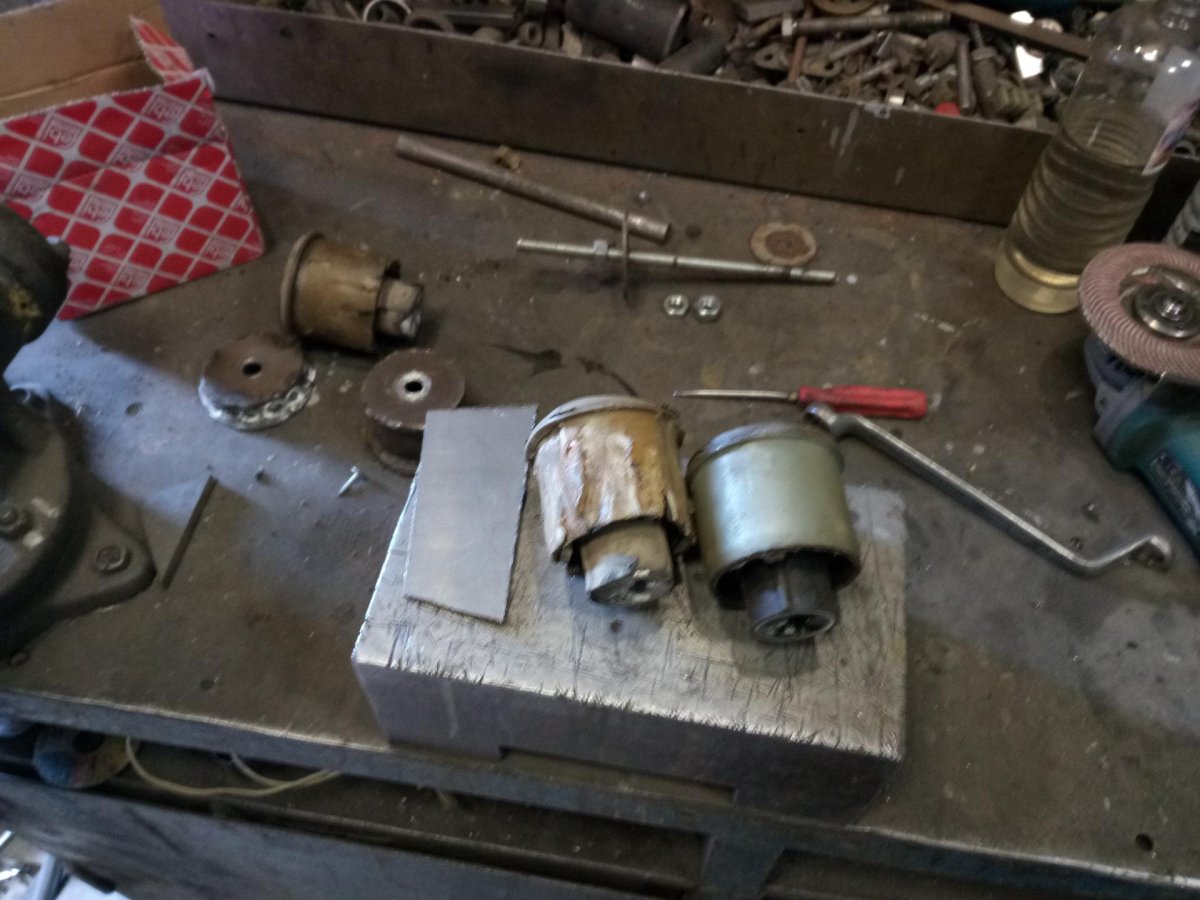 Шкода Октавия замена сайлентблоков задней балки