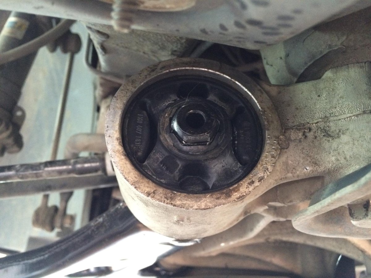 Сайлентблоки на шкоду Фабия 1.2