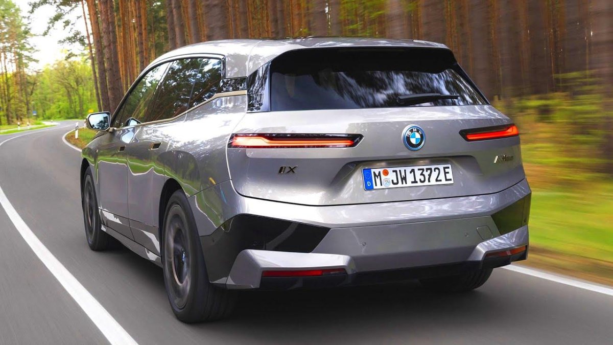 BMW IX 2023