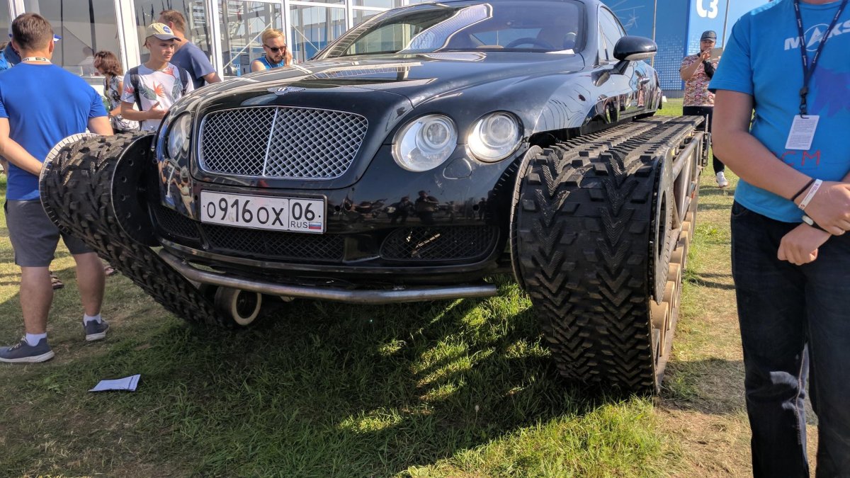 Бентли Континенталь Академика