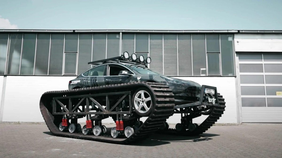 Тесла вездеход