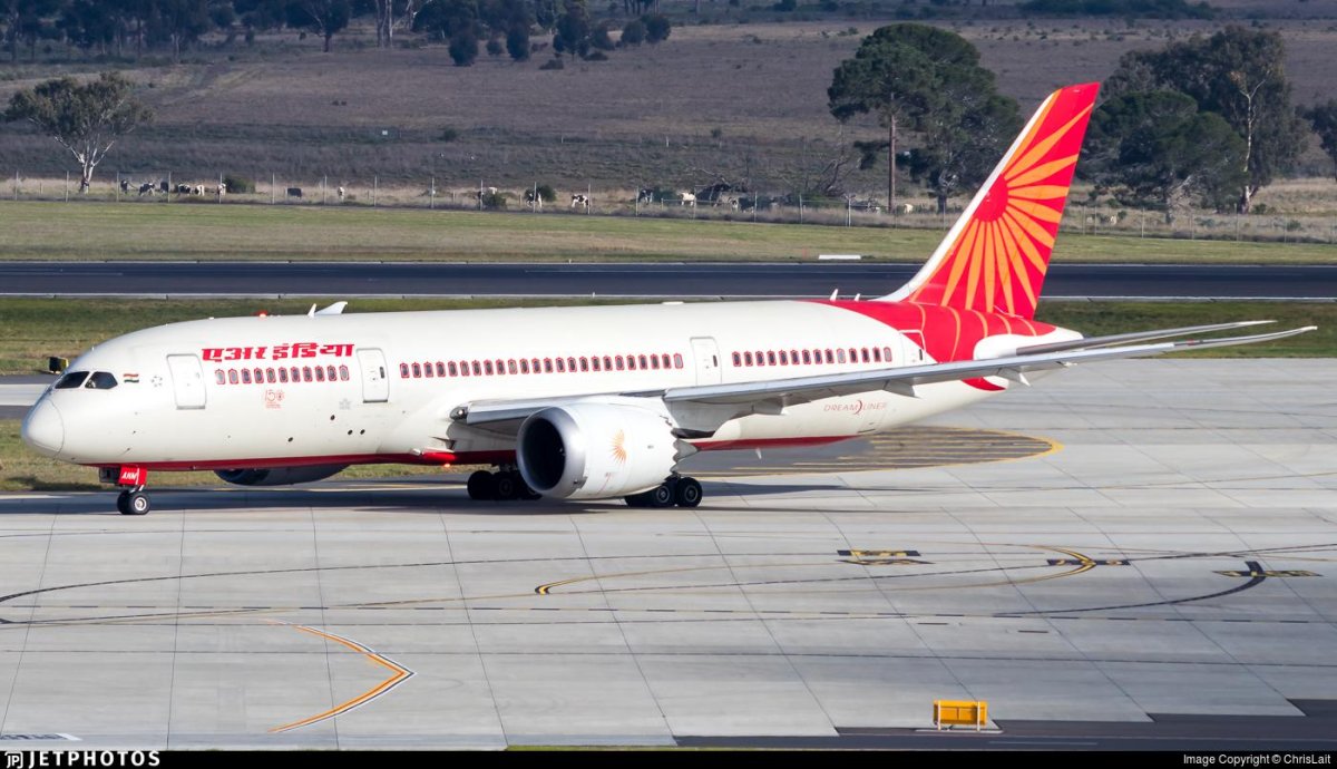 Самолёт Air India 787