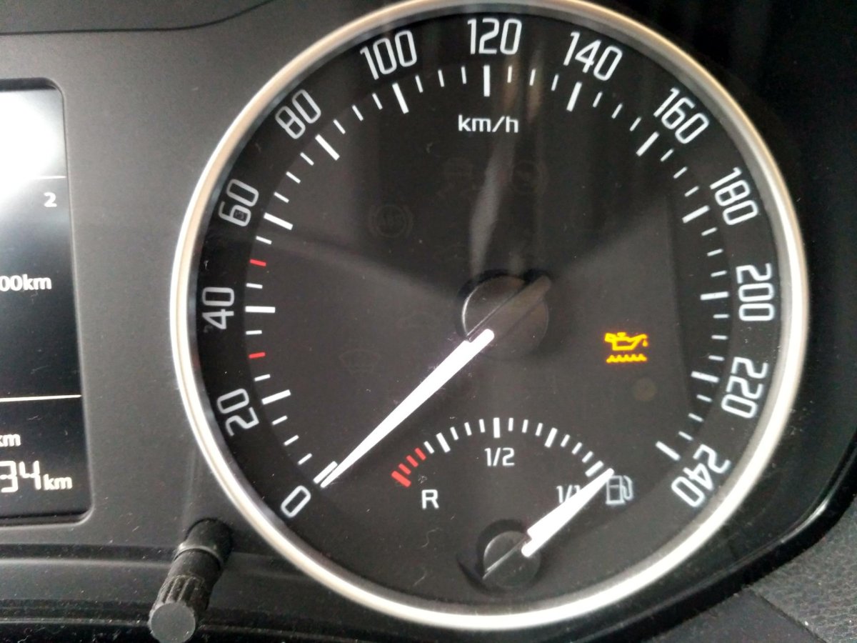 Лампа давления Шкода Октавия а5