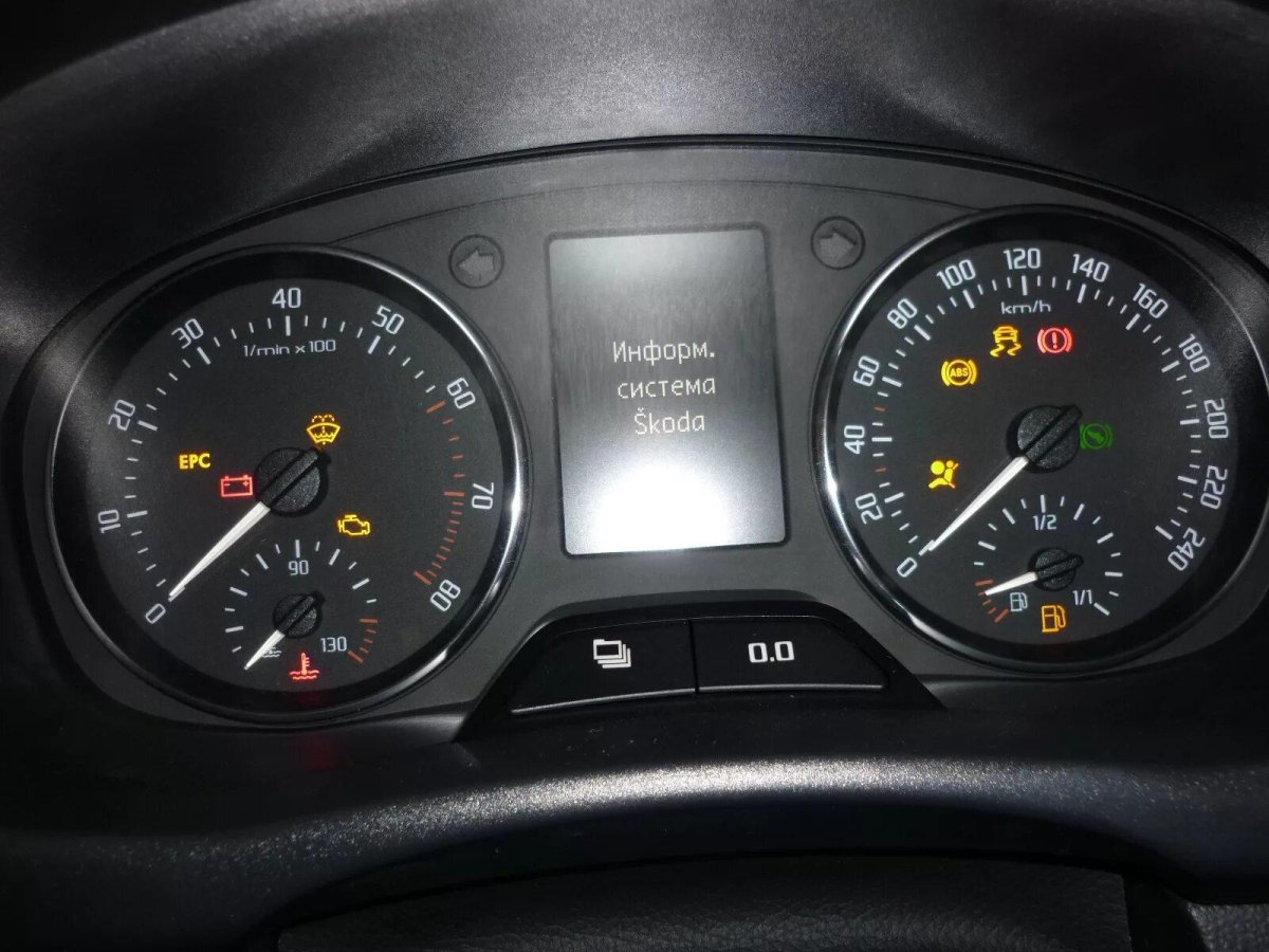 Панель приборов Фабия 2