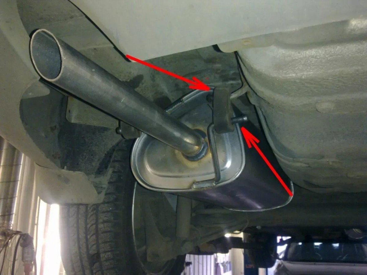 Крепеж глушителя нексиа2