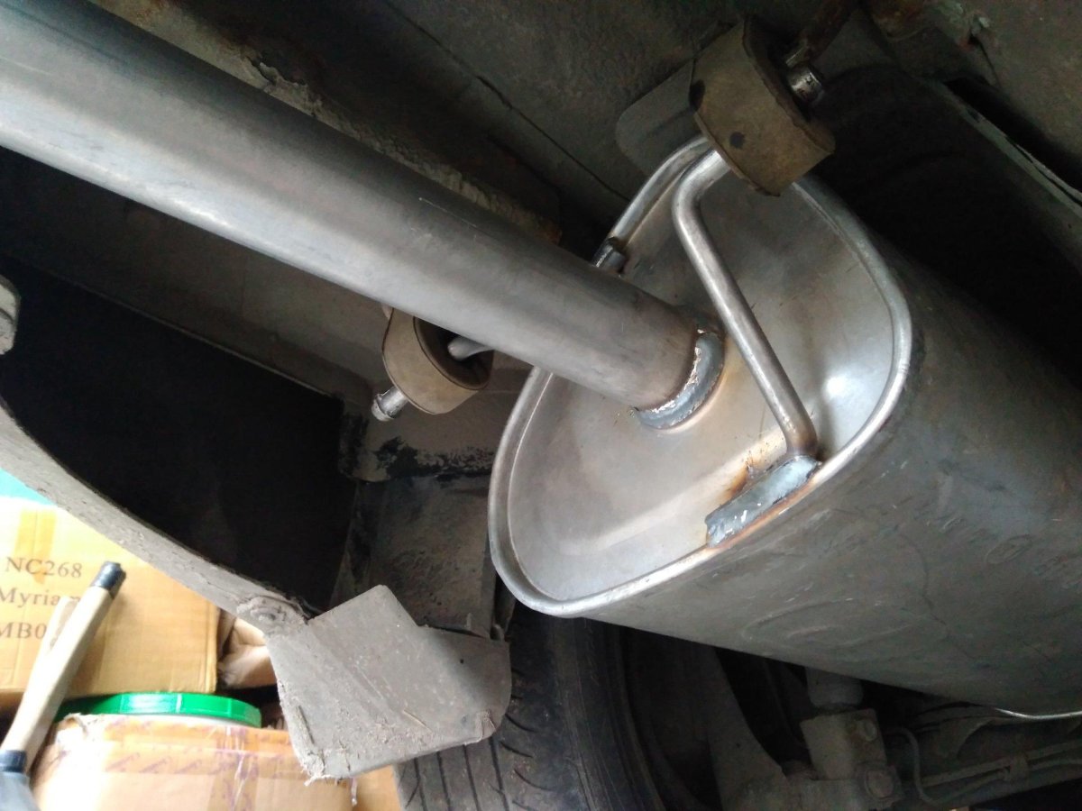 Шевроле Ланос 1.5 2008 глушитель