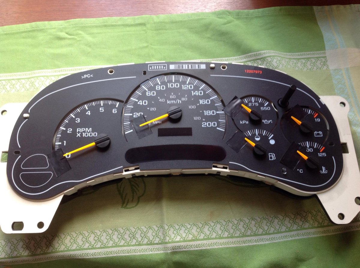 Приборная панель Шевроле Тахо