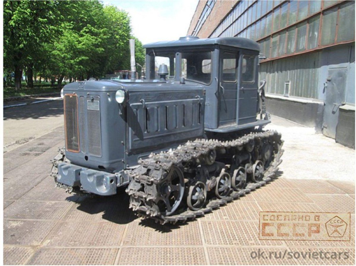 ХТЗ Т-150 гусеничный