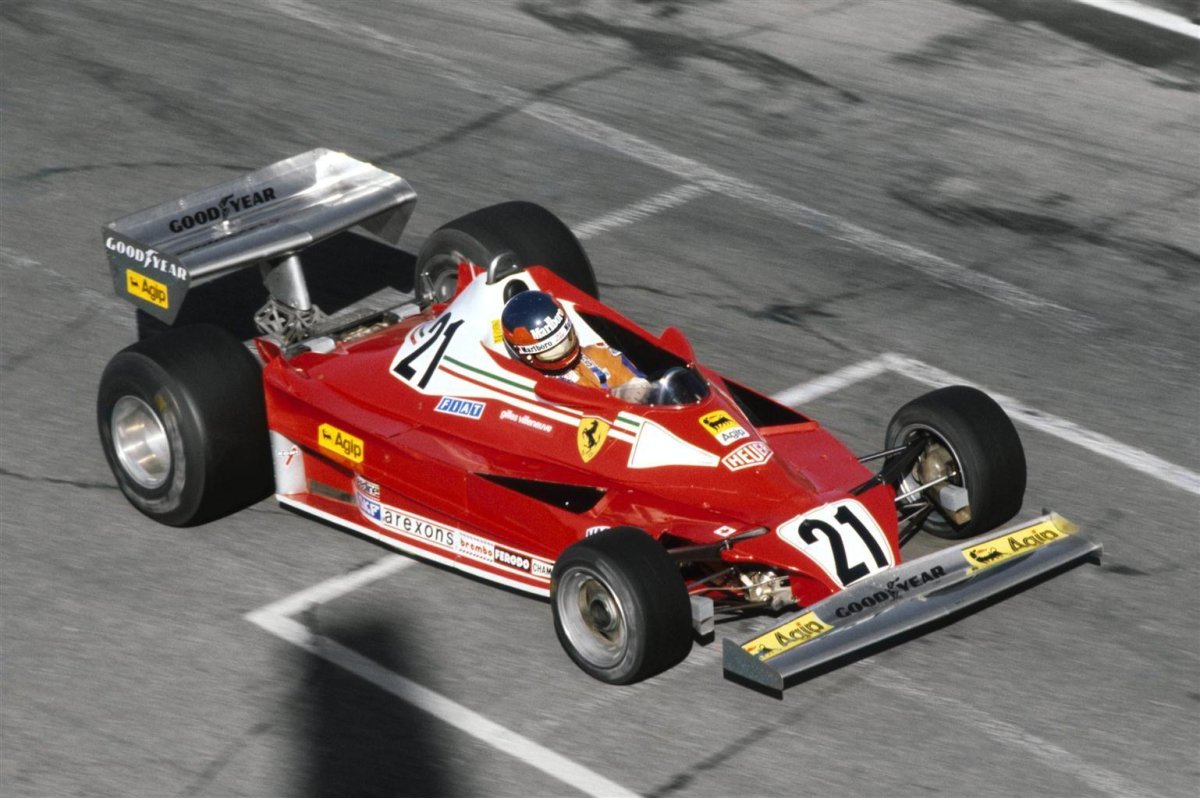 Ferrari 312 t2 Жиль Вильнёв 1977