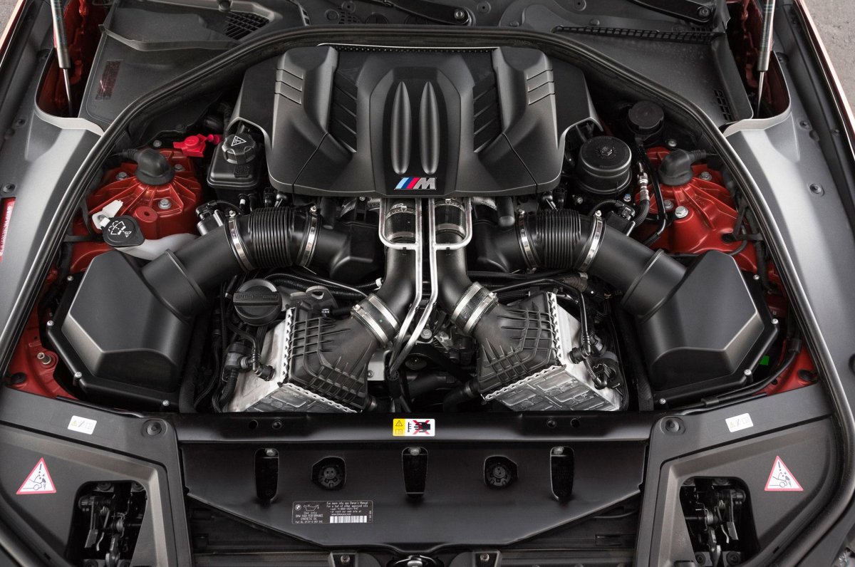 BMW m5 f90 engine