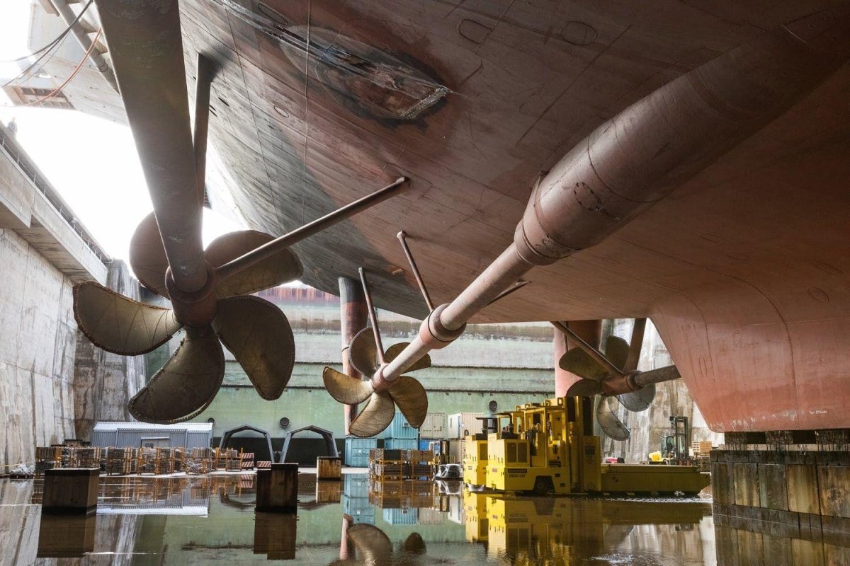 Винты авианосца