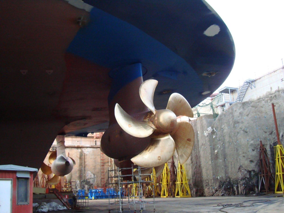 Гребной винт Британика