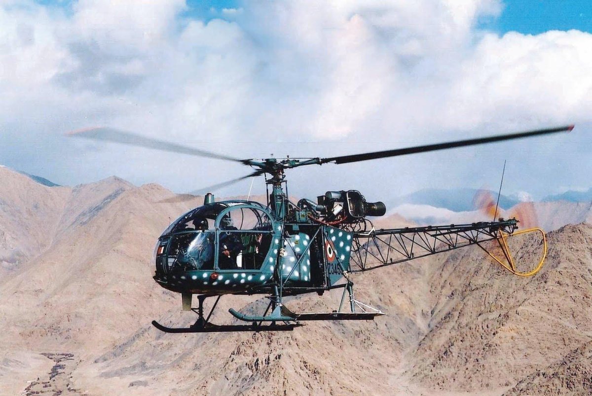 Вертолет слон Индия