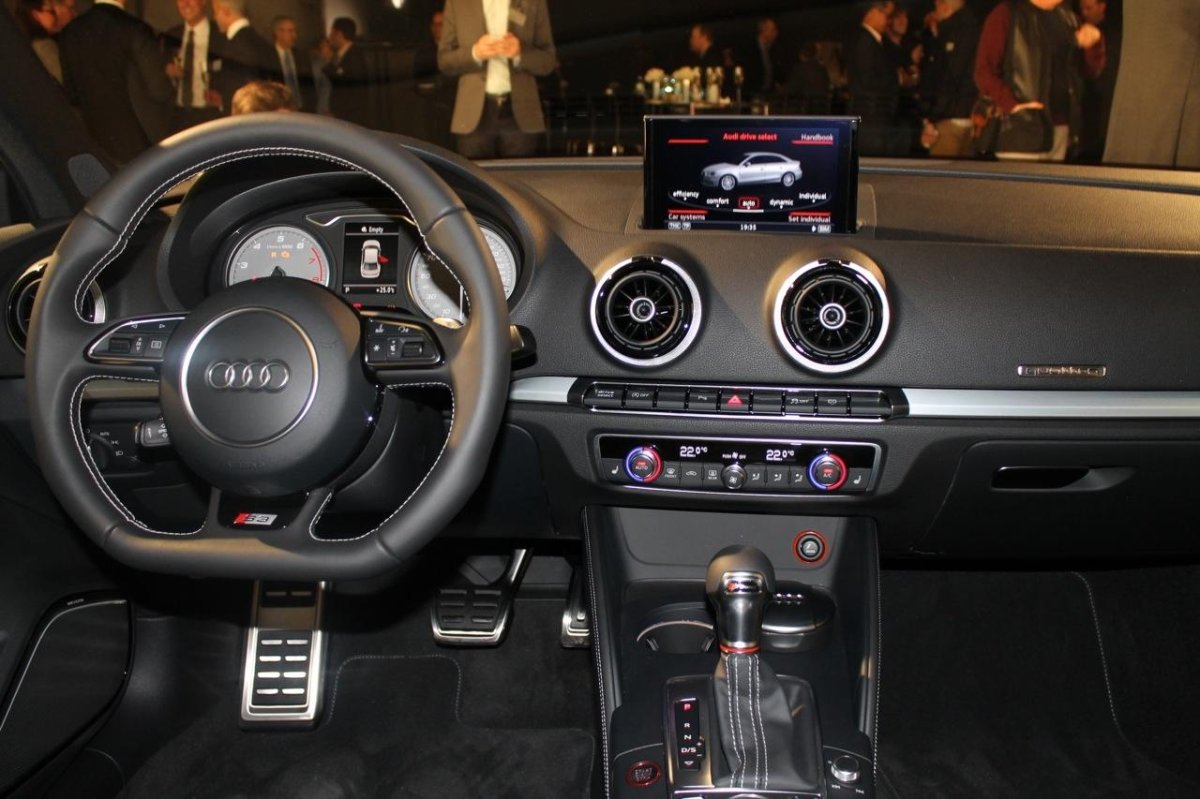 Ауди а3 седан 2014 салон