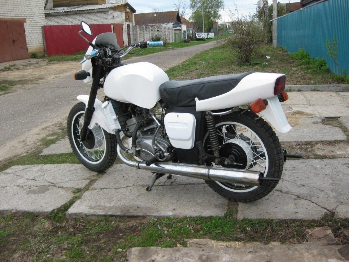 ИЖ Юпитер 5 белый