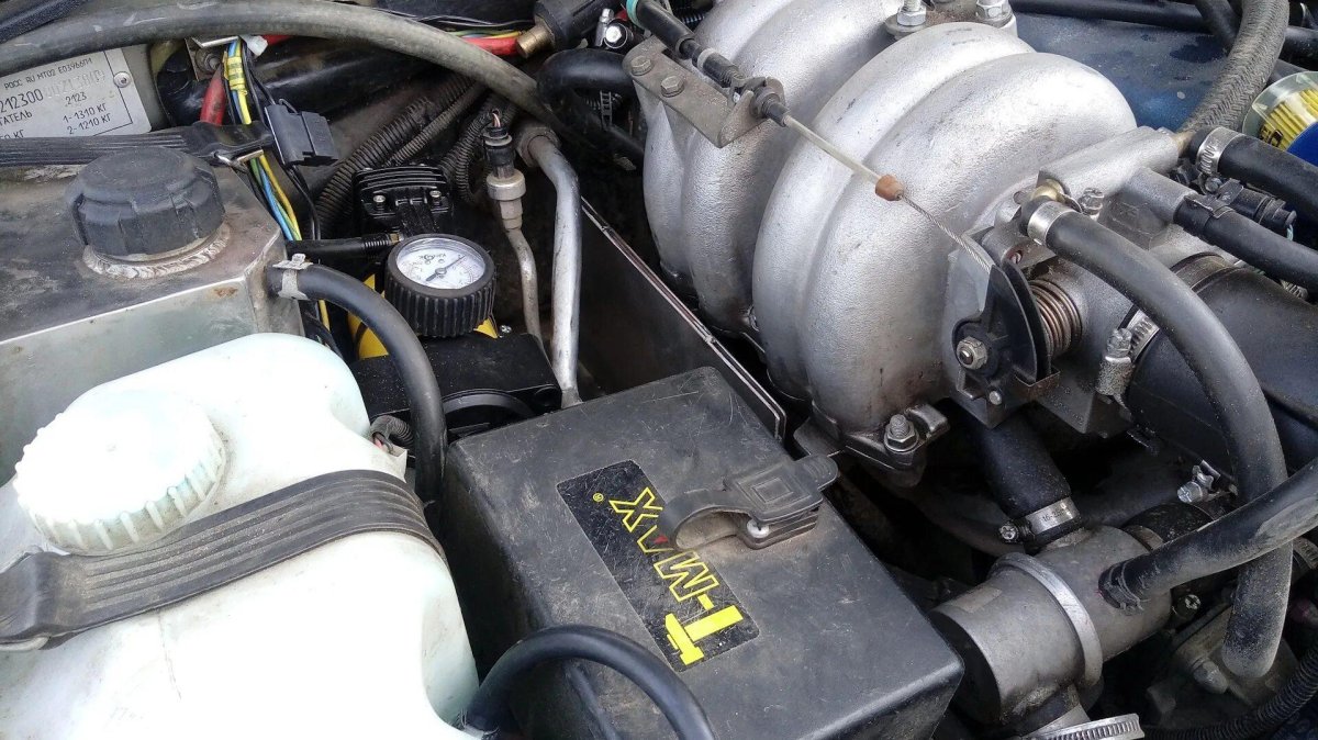 Компрессор под капот Нива Шевроле
