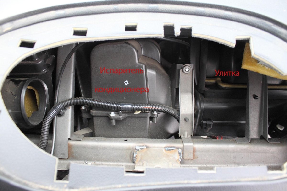 Испаритель кондиционера Нива Шевроле