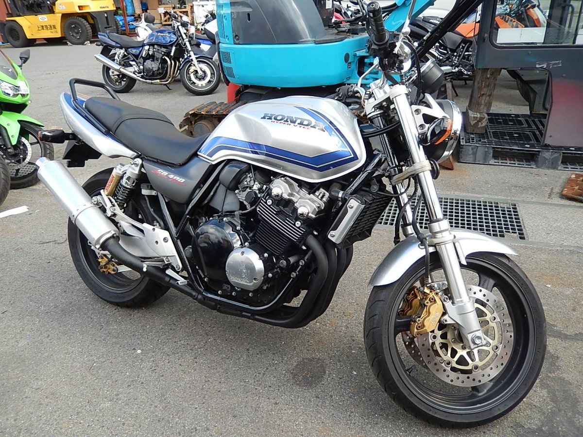 Honda CB 400 VTEC 1