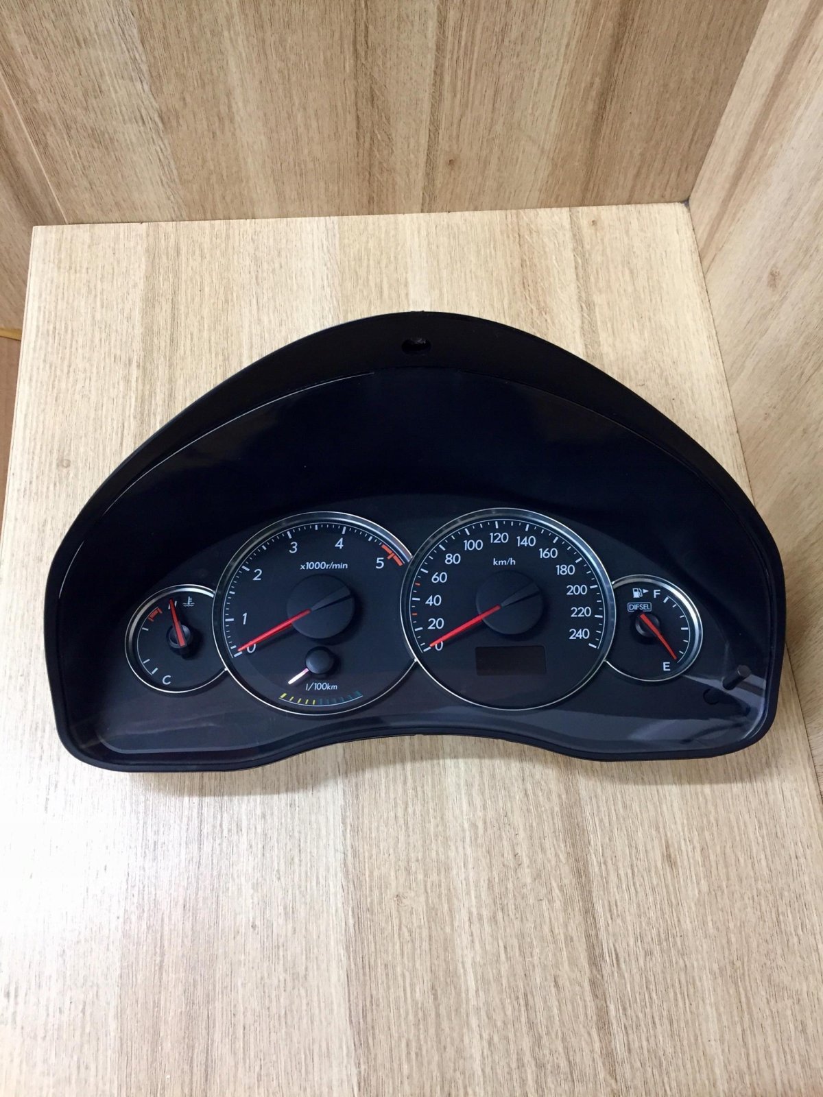 Панель приборов Outback 4