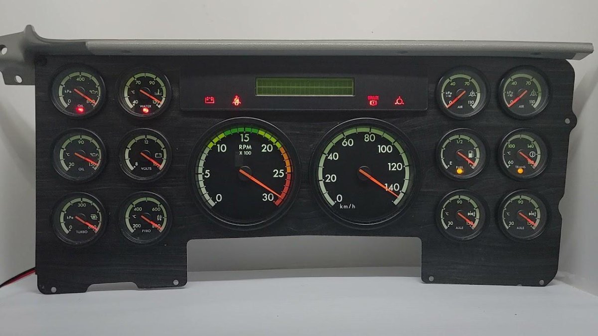 Приборная панель Фредлайнер коламбия