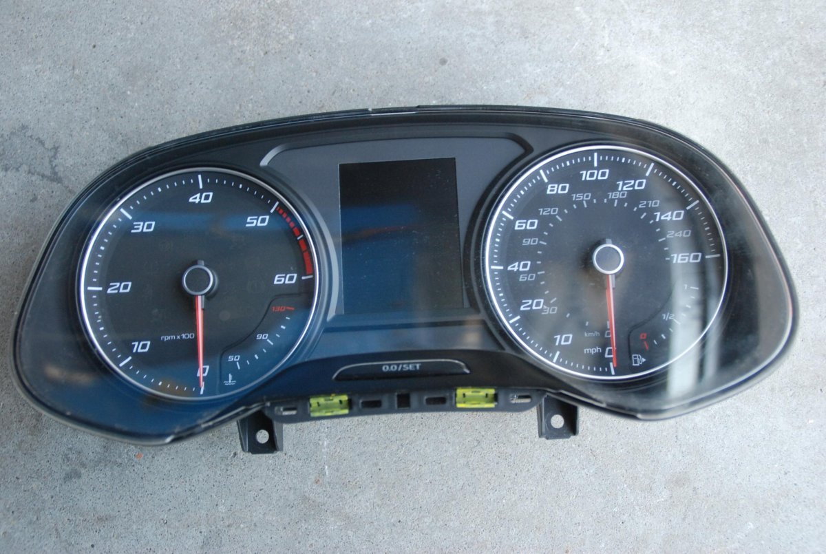 Приборная панель Ауди q7 4l