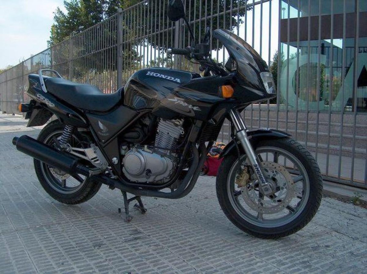 Honda cb500 2000