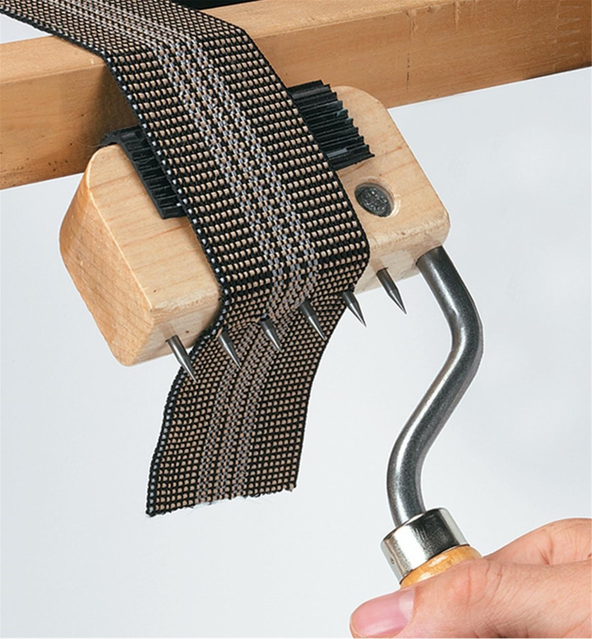 Приспособления для обивки мебели