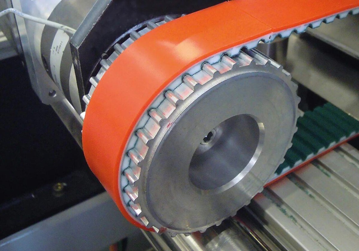 Приводной зубчатый ремень и шкивы