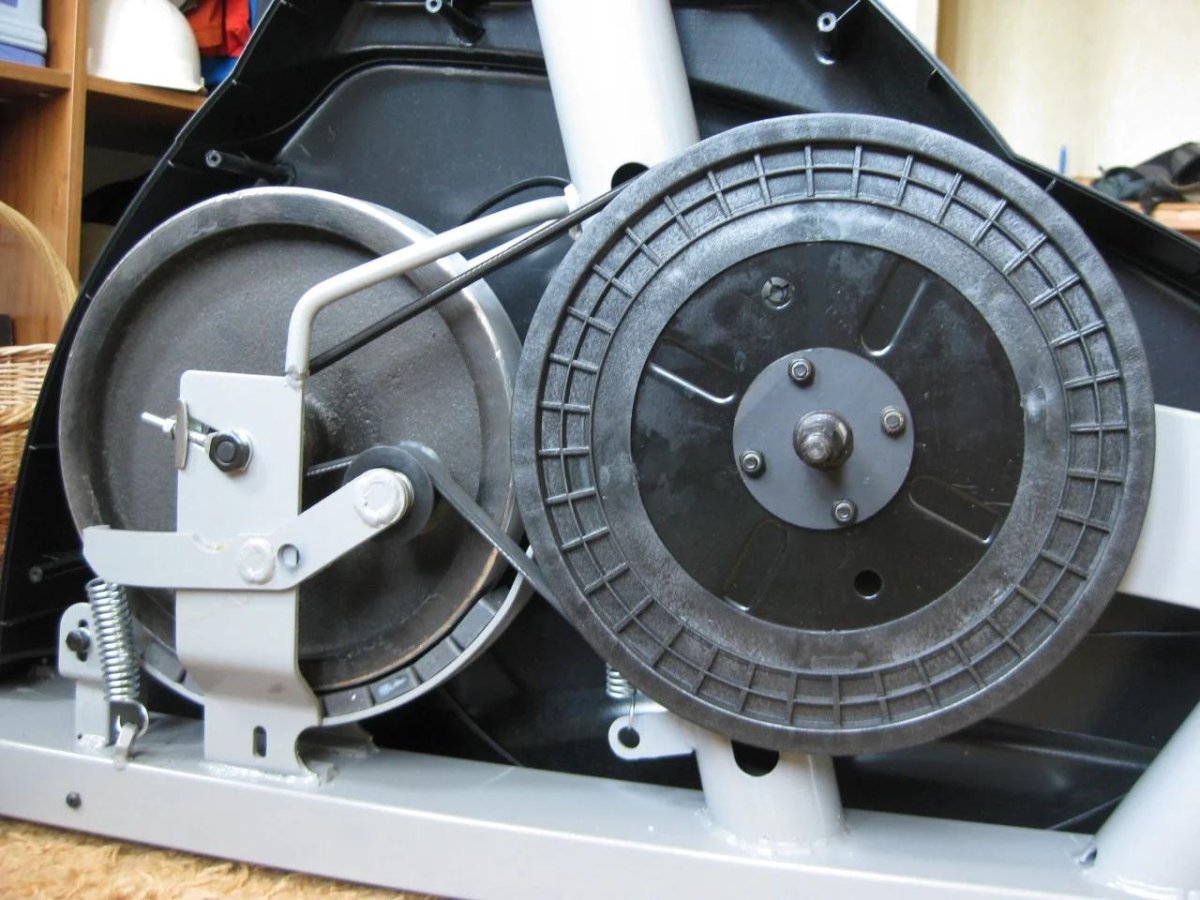 Приводной ремень для эллиптического тренажера Кетлер 1651j