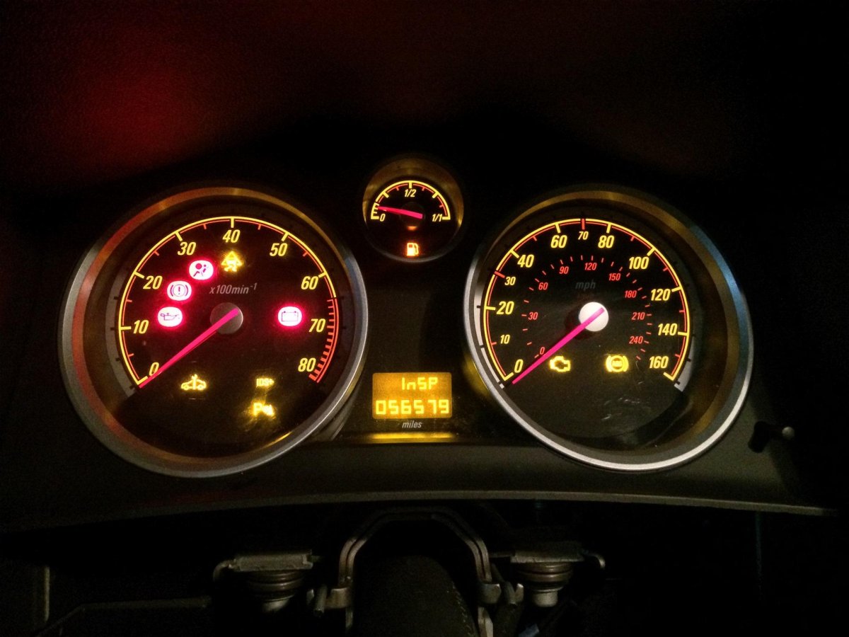 Панель приборов Опель Астра 2008