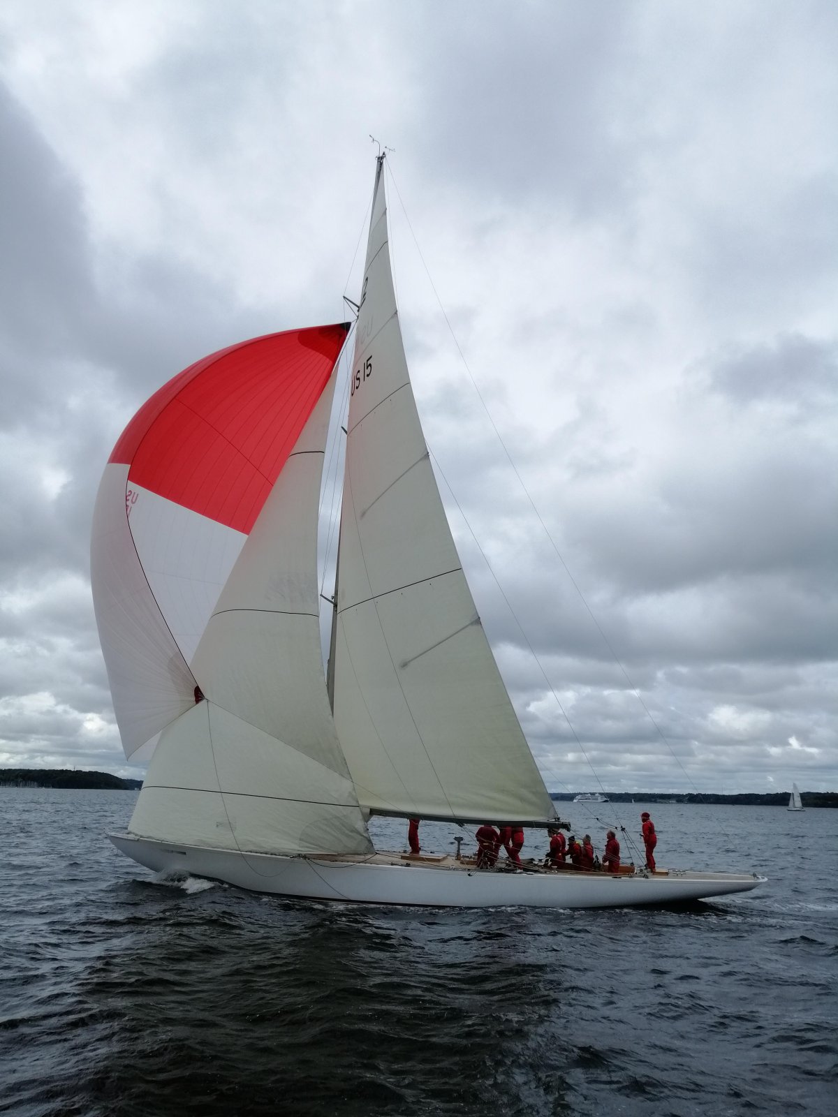 Спинакер Хул Ривьера