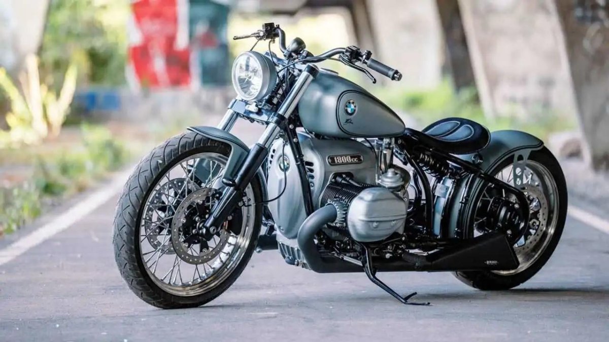 BMW r18 Bobber